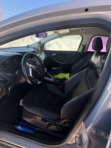 Ford Focus 2011, фото 15