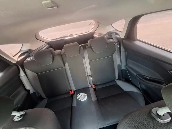 Ford Focus 2012, фото 4