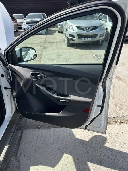 Ford Focus 2012, фото 9