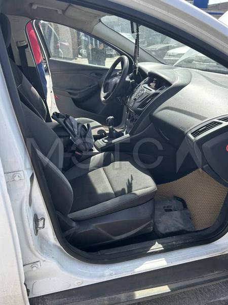 Ford Focus 2012, фото 4