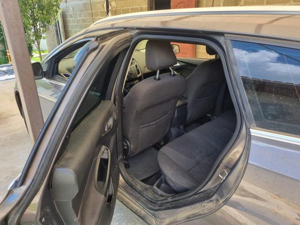 Ford Focus 2012, фото 10