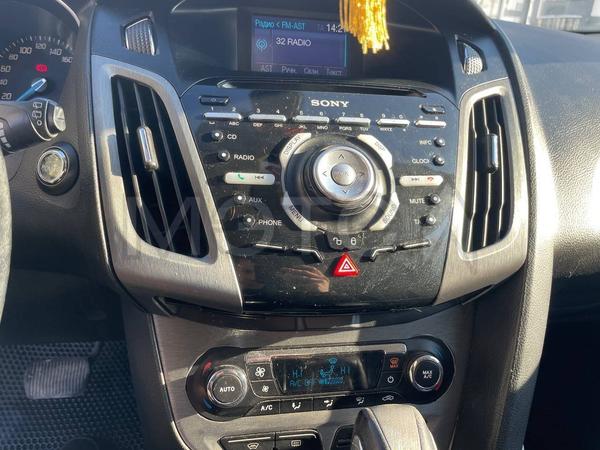 Ford Focus 2012, фото 3