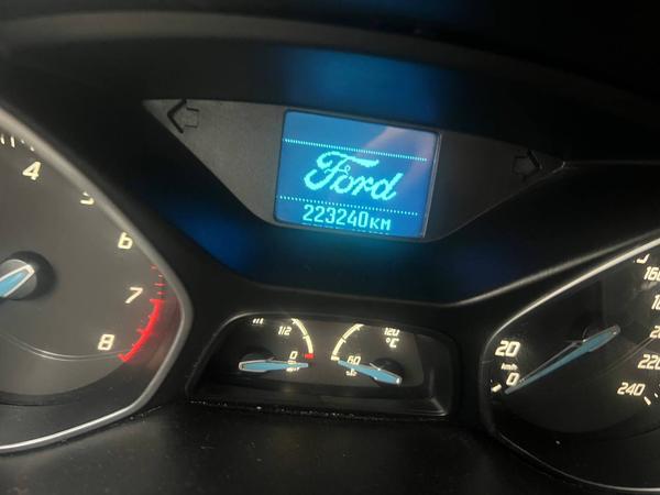 Ford Focus 2011, фото 9