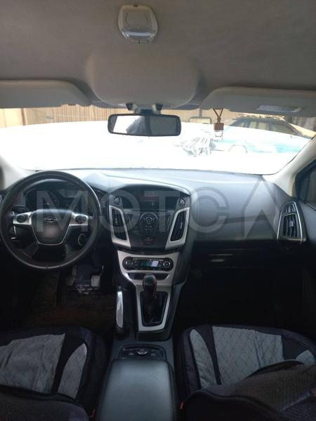 Ford Focus 2011, фото 5