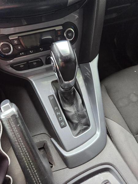 Ford Focus 2012, фото 8