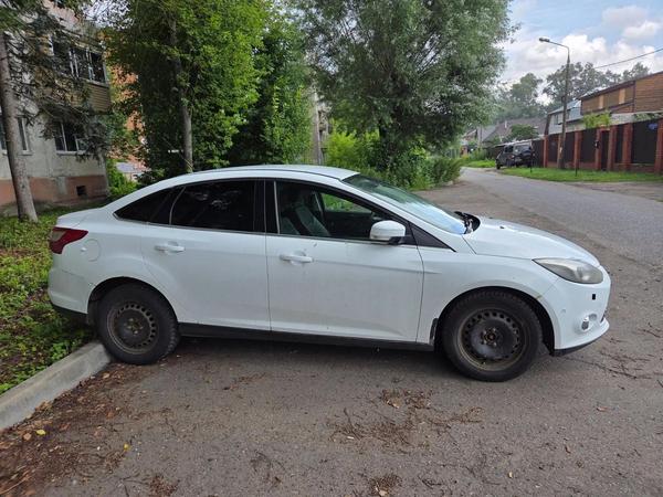 Ford Focus 2012, фото 3