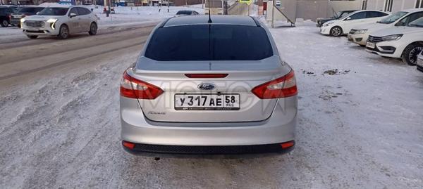 Ford Focus 2012, фото 4