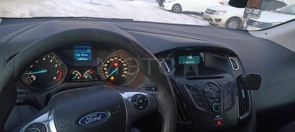 Ford Focus 2012, фото 10