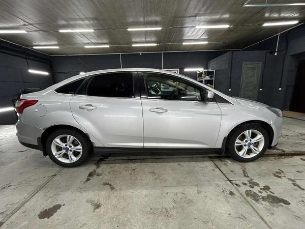 Ford Focus 2012, фото 3