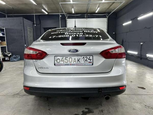 Ford Focus 2012, фото 4