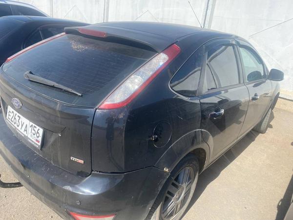 Ford Focus 2010, фото 2