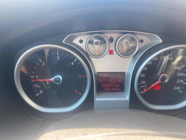 Ford Focus 2010, фото 5