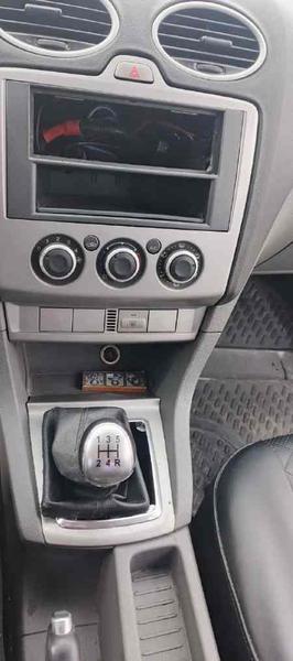 Ford Focus 2010, фото 23