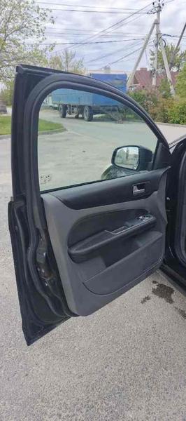 Ford Focus 2010, фото 25