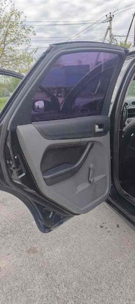 Ford Focus 2010, фото 11