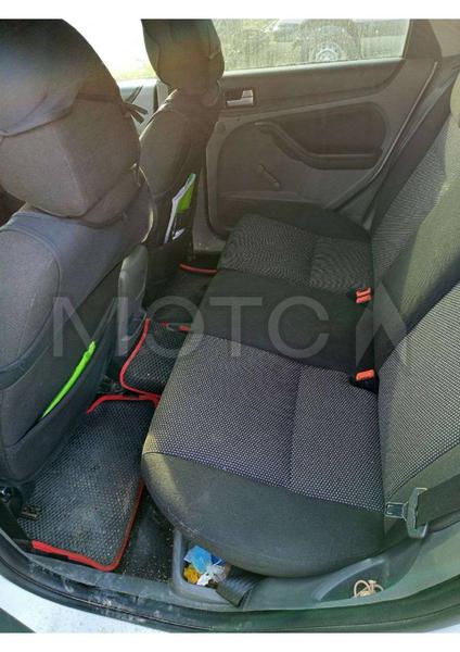 Ford Focus 2010, фото 12