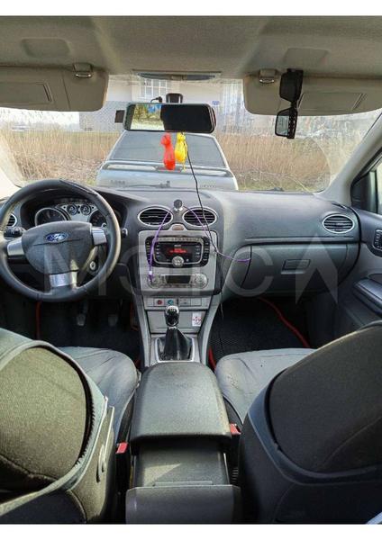 Ford Focus 2010, фото 9