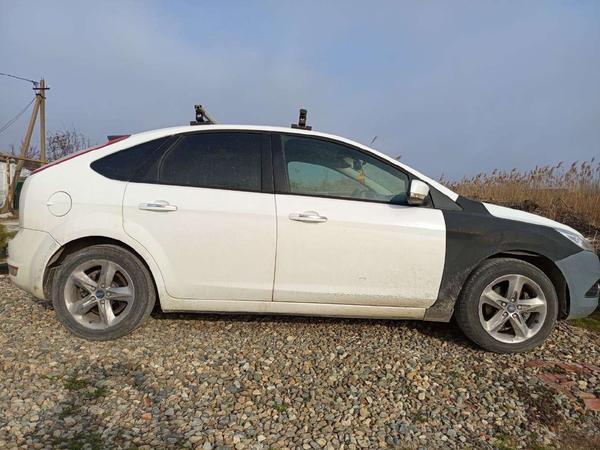 Ford Focus 2010, фото 18