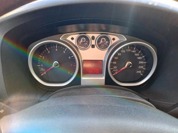 Ford Focus 2010, фото 2