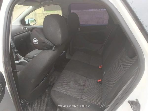 Ford Focus 2011, фото 9