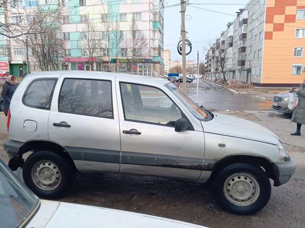 Chevrolet Niva 2003, фото 5