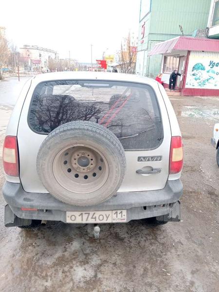 Chevrolet Niva 2003, фото 4