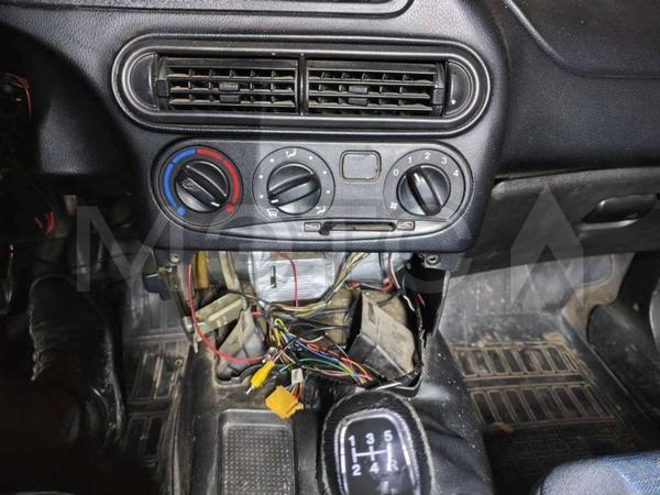 Chevrolet Niva 2004, фото 11
