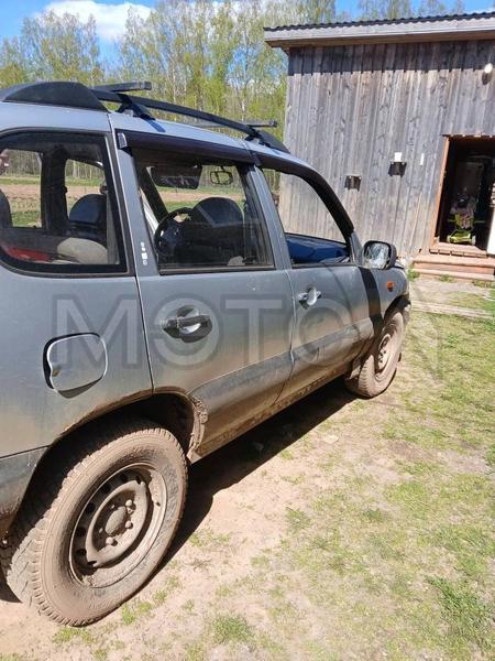 Chevrolet Niva 2005, фото 3