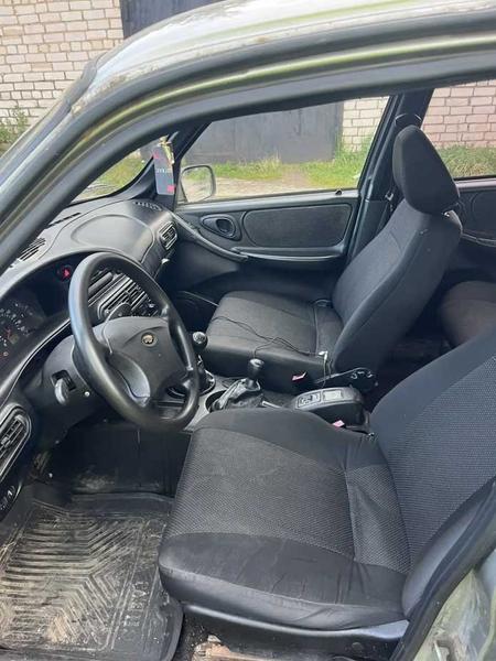 Chevrolet Niva 2007, фото 7