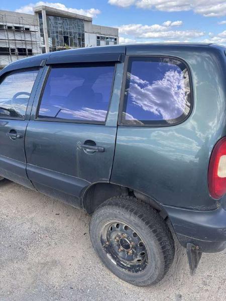 Chevrolet Niva 2008, фото 2