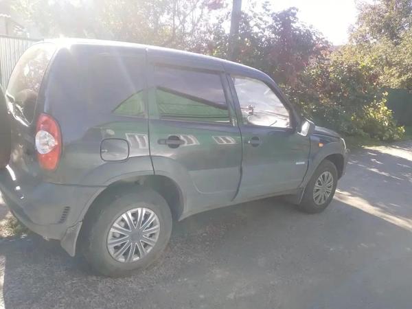 Chevrolet Niva 2010, фото 4