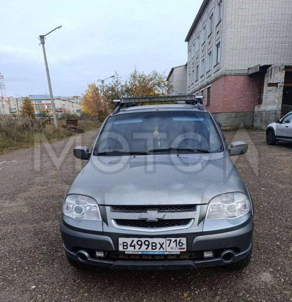 Chevrolet Niva 2010, фото 2