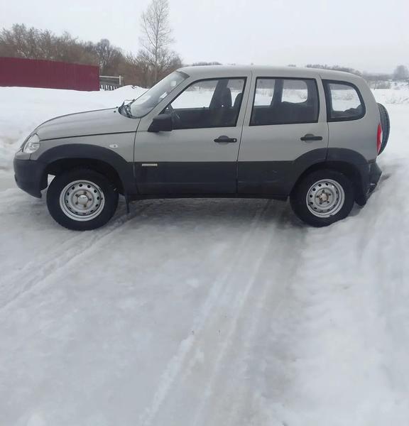 Chevrolet Niva 2012, фото 3