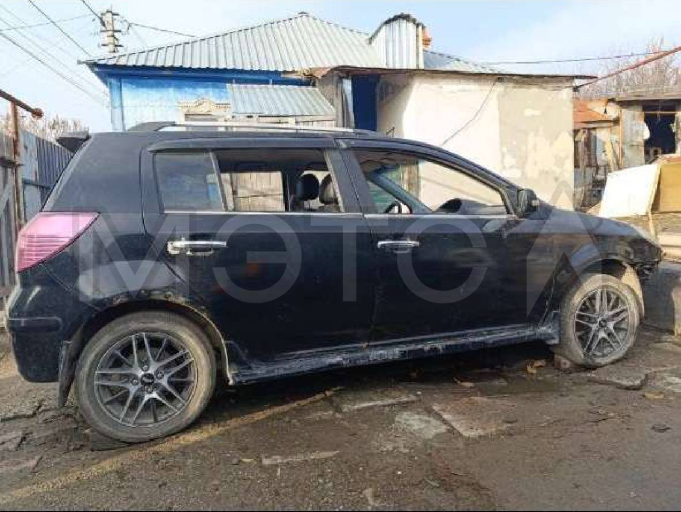 Geely MK Cross