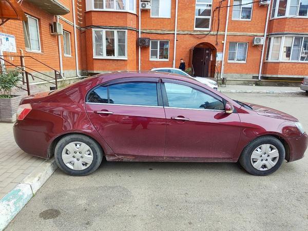 Geely Emgrand 2012, фото 2