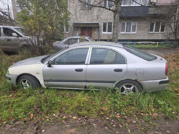 Mitsubishi Carisma 2000, фото 4