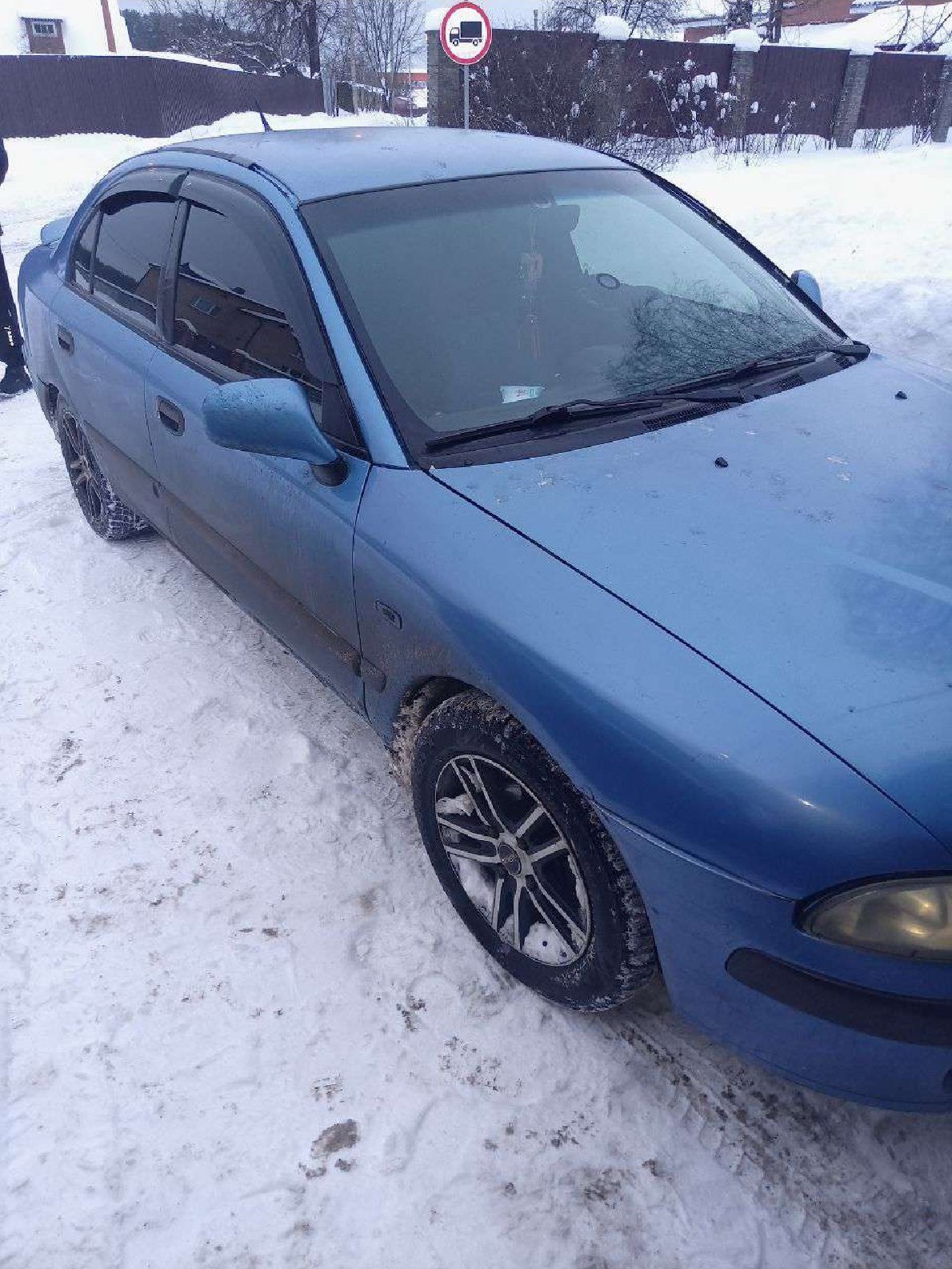 Mitsubishi Carisma