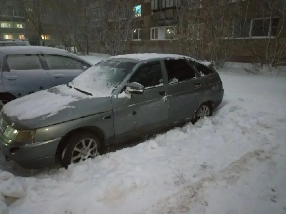 LADA 21124