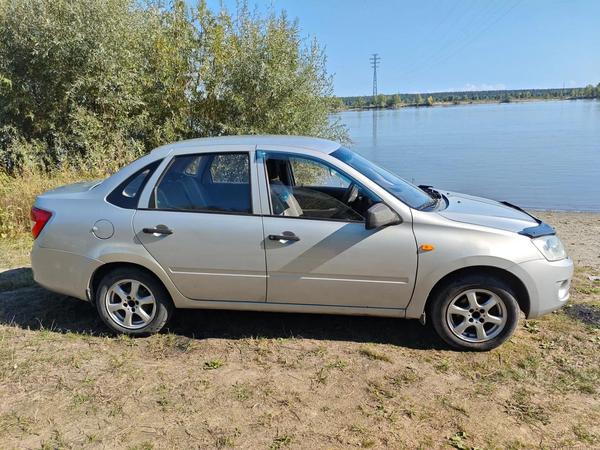 Lada (ВАЗ) Granta 2012, фото 3