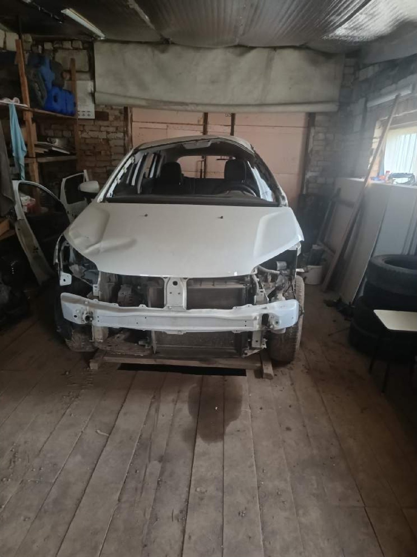 LADA XRAY