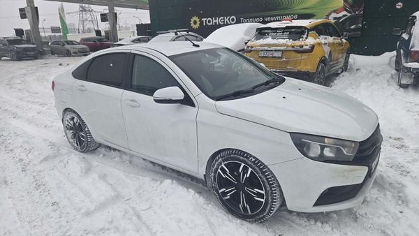 Lada (ВАЗ) Vesta 2018, фото 3