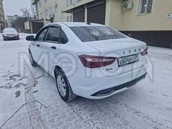 Lada (ВАЗ) Vesta 2023, фото 3