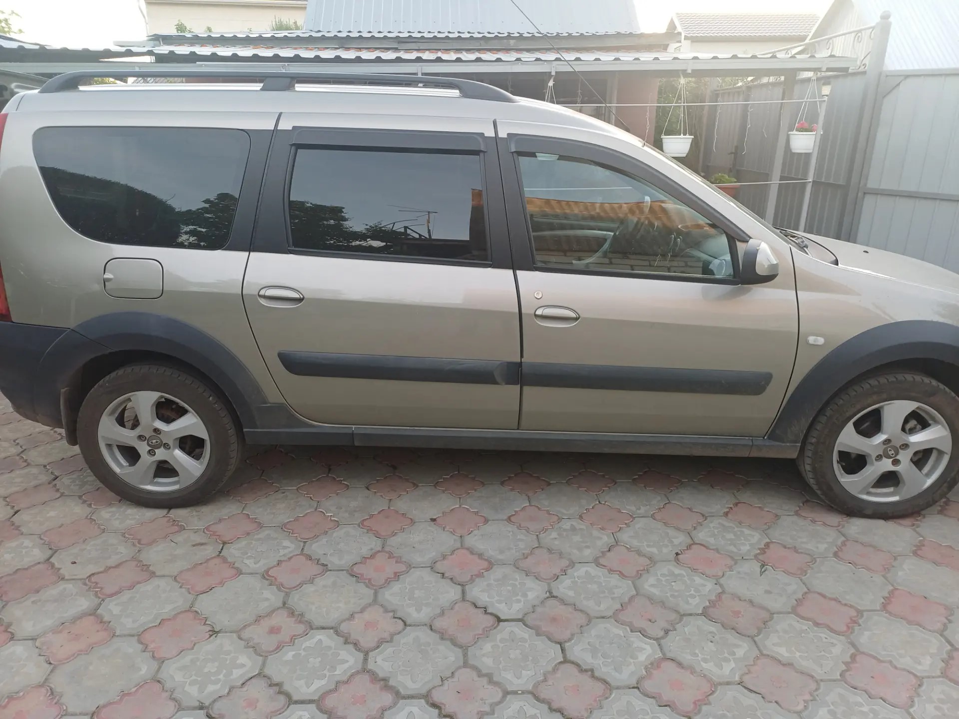 LADA Largus