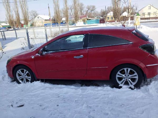 Opel Astra 2009, фото 3