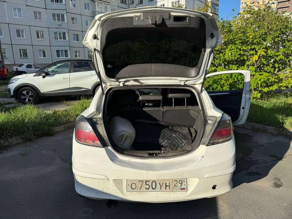Opel Astra 2008, фото 5