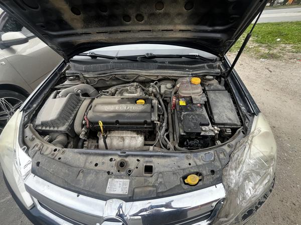 Opel Astra 2008, фото 9