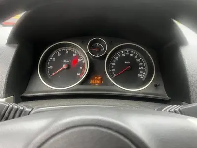 Opel Astra 2008 с торгов по банкротству, фото 1