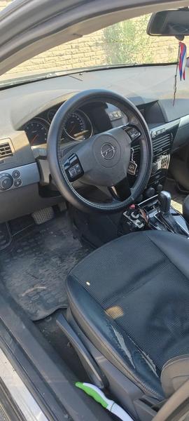Opel Astra 2008, фото 16