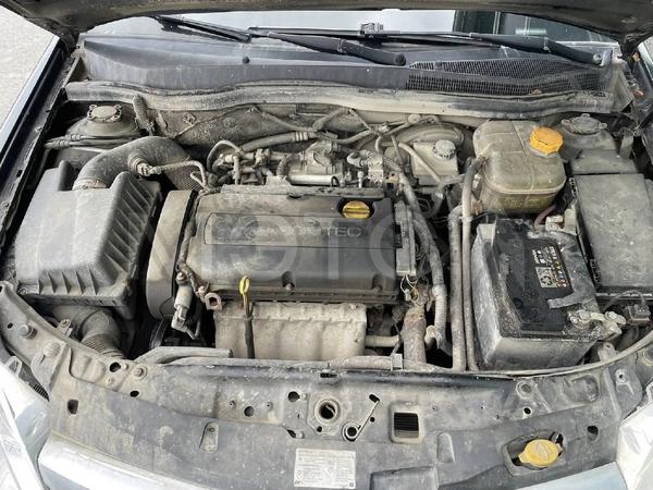 Opel Astra 2008, фото 9