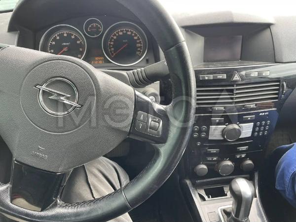 Opel Astra 2008, фото 6